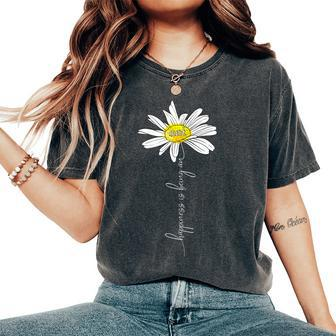 Happiness Is Being An Aunt Hippie Daisy Women's Oversized Comfort T-shirt | Mazezy