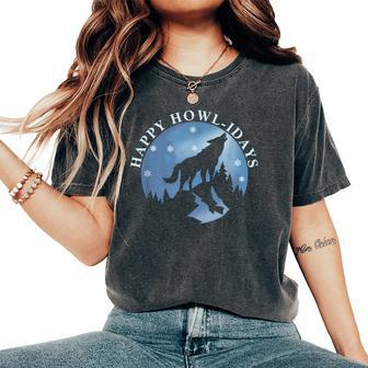 Happy Howlidays With Howling Wolf And Moon Women's Oversized Comfort T-Shirt | Mazezy