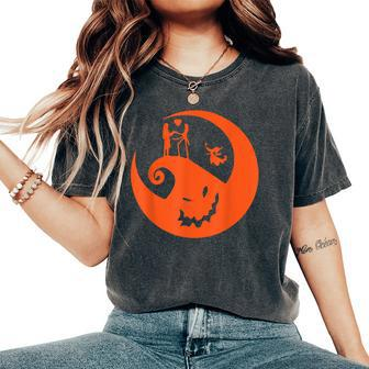 Horror Movie Couple Lazy Halloween Costume Cool Pumpkin Halloween Costume Women's Oversized Comfort T-Shirt | Mazezy