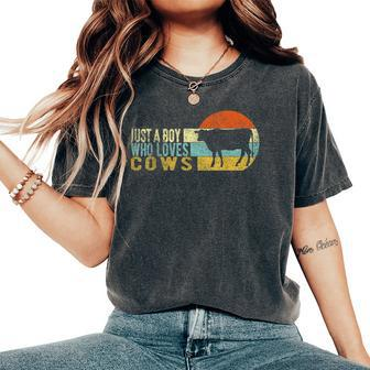 Just A Boy Who Loves Cows Farm Animal Lover Retro Women's Oversized Comfort T-shirt | Mazezy