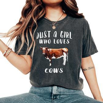 Im Just A Girl Who Loves Brown White Cow Farm Animal Lover Women's Oversized Comfort T-shirt | Mazezy