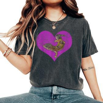 Leopard Gecko Love Heart Reptile Herping Women's Oversized Comfort T-shirt | Mazezy