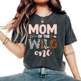Leopard Mom Of Wild One Jungle 1St Birthday Decorations Women's Oversized Comfort T-Shirt - Seseable