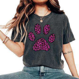 Leopard Print Pattern Pink Wild Cat Animal Footprint Women's Oversized Comfort T-shirt | Mazezy