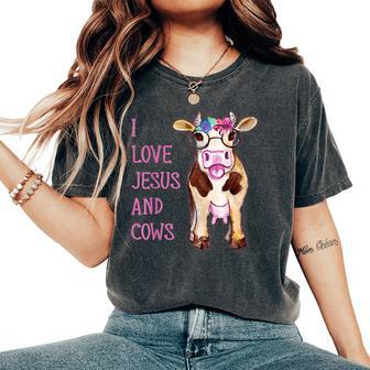 I Love Jesus And Cows Floral Lover Owner Cute Womens Quote Women's Oversized Comfort T-shirt | Mazezy