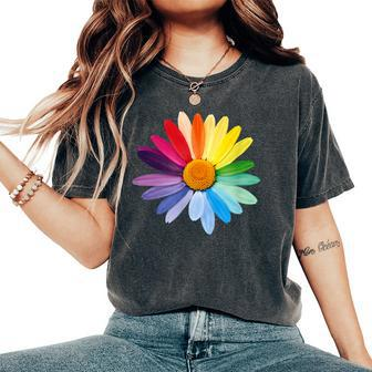 Marguerite Daisy Flower In Rainbow Colors Women's Oversized Comfort T-shirt | Mazezy