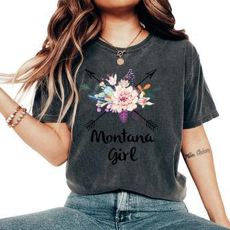 Montana Girl Cross Arrow Cactus Floral Wreath Women's Oversized Comfort T-shirt | Mazezy