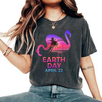 Pink Flamingo Lovers Earth Day April 22 Environmental Women's Oversized Comfort T-shirt | Mazezy