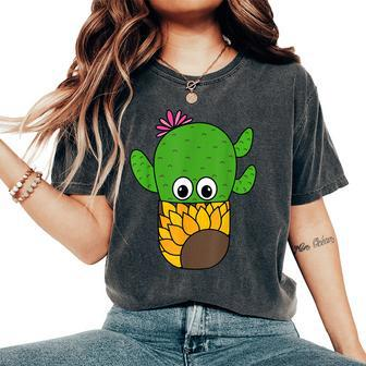 Prickly Pear Cactus In Sunflower Pot Women's Oversized Comfort T-shirt | Mazezy