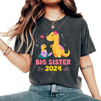 Promoted To Big Sister Est 2024 Going To Be Big Sister 2024 Women's Oversized Comfort T-Shirt - Thegiftio UK