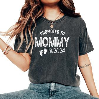 Promoted To Mommy 2024 Soon To Be Mama Funny New Mom Women's Oversized Graphic Print Comfort T-shirt - Thegiftio UK