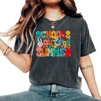 Retro Groovy Flower Last Day Of Schools Out For Summer Women's Oversized Comfort T-shirt | Mazezy