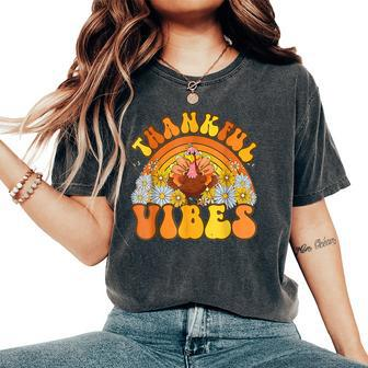 Retro Groovy Thankful Vibes Turkey Fall Autumn Thanksgiving Women's Oversized Comfort T-Shirt - Seseable
