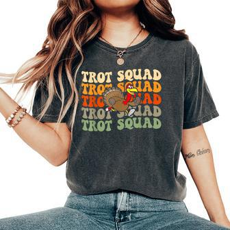 Retro Groovy Turkey Trot Squad Thanksgiving Turkey Runner Women's Oversized Comfort T-Shirt | Mazezy