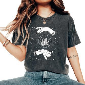 Retro Vintage Witchy Crystal Ball Witch Hands & Stars Black Retro Women's Oversized Comfort T-Shirt | Mazezy