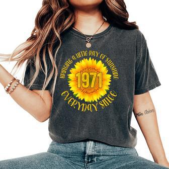 Sunflower 1971 49 Years Old Womens 49Th Birthday Women's Oversized Comfort T-shirt | Mazezy