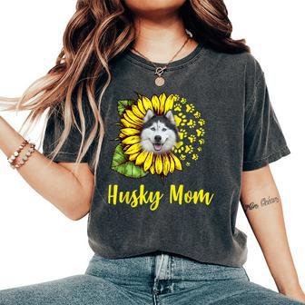 Sunflower Husky Mom Dog Lover Women's Oversized Comfort T-shirt | Mazezy