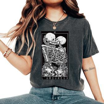 Tarot Card Kissing Skeleton Love Skull Bones Horror Goth Love Women's Oversized Comfort T-Shirt | Mazezy