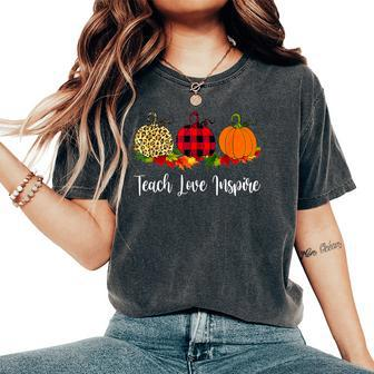 Teach Love Inspire Teacher Autumn Fall Pumpkin Leopard Women's Oversized Comfort T-Shirt - Monsterry UK