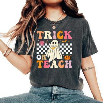 Trick Or Teach Groovy Halloween Retro Floral Ghost Teacher Women's Oversized Comfort T-Shirt - Seseable
