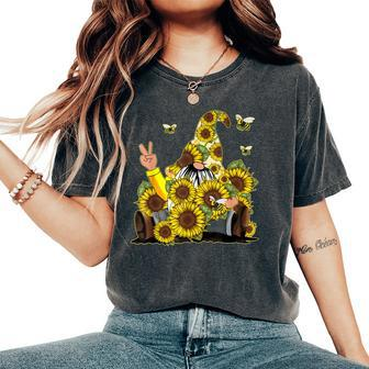Tu Hippie Gnome With Bee Sunflower Costume Women's Oversized Comfort T-shirt | Mazezy