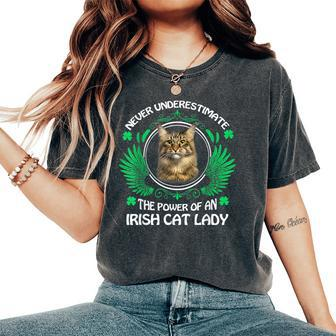 Never Underestimate The Power Of An Irish Cat Lady Women's Oversized Comfort T-Shirt - Monsterry