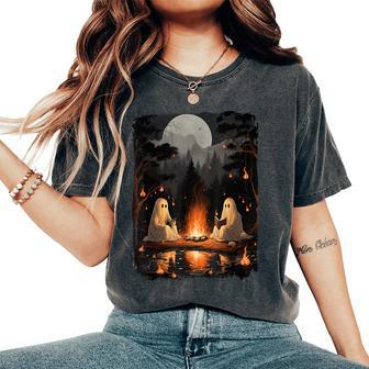 Vintage Ghost Book Reading Camping Gothic Halloween Teachers Women's Oversized Comfort T-Shirt