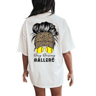 Busy Raising Ballers Softball Mom Bun Leopard Baseball Cap Women's Oversized Comfort T-Shirt Back Print | Mazezy