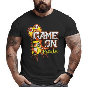 5Th Grade Teacher & Student - Game On Video Controller Gifts For Teacher Funny Gifts Big and Tall Men Graphic T-shirt | Mazezy