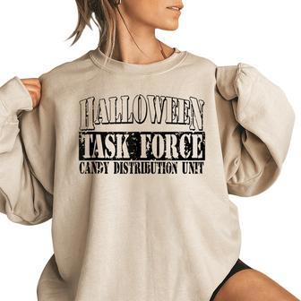 Halloween Costume Trick Or Treat Funny Novelty Vintage Halloween Funny Gifts Women Oversized Sweatshirt | Mazezy