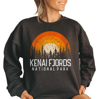 Kenai Fjords Us National Park Alaska Vintage Retro 80S Gift 80S Vintage Designs Funny Gifts Women Oversized Sweatshirt | Mazezy