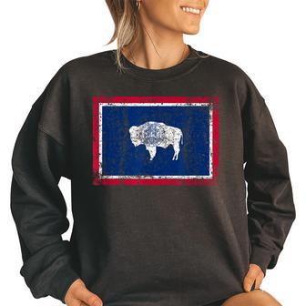 State Of Wyoming Flag Fun Vintage Retro Fall Hiking Gift Dad Dad Gifts Women Oversized Sweatshirt | Mazezy
