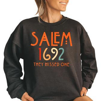 Vintage Salem 1692 They Missed One Salem Witch Halloween Women's Oversized Sweatshirt | Mazezy