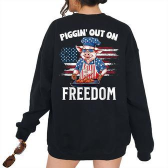 4Th Of July Pig Grilling Bbq Party Barbecue Pig Grill For Pig Lovers Women's Oversized Sweatshirt Back Print | Mazezy