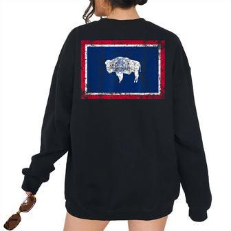 State Of Wyoming Flag Fun Vintage Retro Fall Hiking Dad Dad Women's Oversized Sweatshirt Back Print | Mazezy