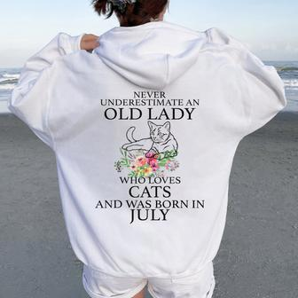 Vintage Never Underestimate Old Lady Who Loves Cats Women Oversized Hoodie Back Print | Mazezy
