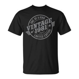 42 Year Old Car Lover Vintage Classic Car 1981 42Nd Birthday T-Shirt | Mazezy