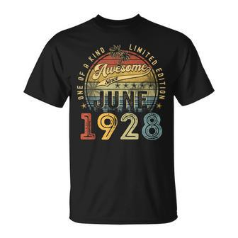 Awesome Since June 1928 Vintage 95Th Birthday Party Retro Unisex T-Shirt | Mazezy