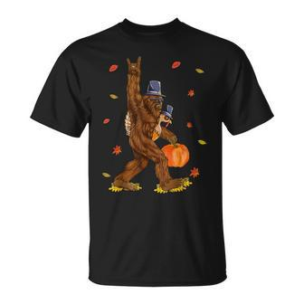 Bigfoot Pilgrim Turkey Pumpkin Thanksgiving Sasquatch Men T-Shirt - Seseable