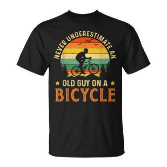 Bike Vintage Never Underestimate An Old Guy On A Bicycle T-Shirt - Seseable