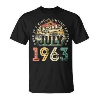 Funny 60 Year Old July 1963 Vintage Retro 60Th Birthday Gift 60Th Birthday Funny Gifts Unisex T-Shirt | Mazezy