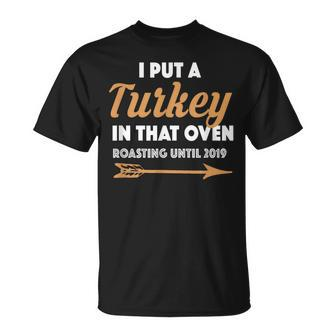 Funny Thanksgiving Pregnancy Announcement For Dad 2019 Unisex T-Shirt | Mazezy