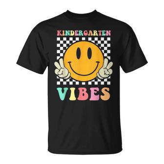 Kindergarten Vibes Retro Smile Team Kinder Back To School T-Shirt - Seseable