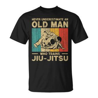 Never Underestimate An Old Man Bjj Brazilian Jiu Jitsu Old Man Funny Gifts Unisex T-Shirt | Mazezy UK