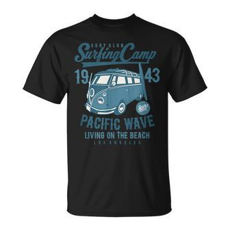Retro California Surf Vintage Pacific Beach Long Board Wave California Gifts And Merchandise Funny Gifts Unisex T-Shirt | Mazezy