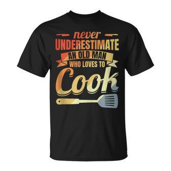 Never Underestimate An Old Cook T-Shirt - Monsterry DE