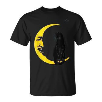 Vintage Cat And Moon Halloween Moon Funny Gifts Unisex T-Shirt | Mazezy