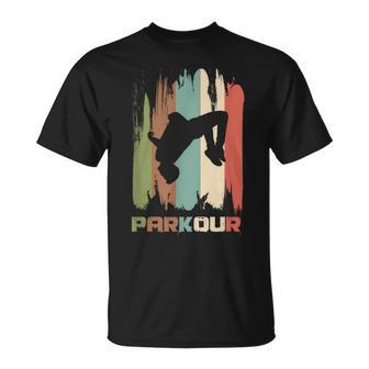 Vintage Parkour Freerunner Retro Rooftopping T-Shirt | Mazezy