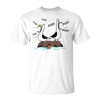 Mom Mom Mom Seagull Family Mother Unisex T-Shirt