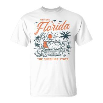 Welcome To Florida Funny Vintage Gator Beach Sunshine State Florida Gifts & Merchandise Funny Gifts Unisex T-Shirt | Mazezy